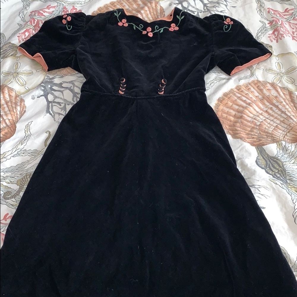 Handmade vintage girls dress preloved